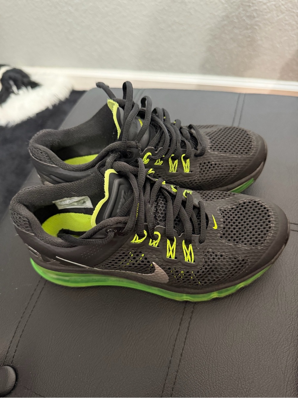 Nike Kids Black and Neon Yellow/Green Running Sneakers